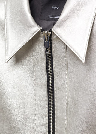 Chaqueta Corta con Acabado Metalizado