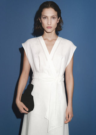 Vestido Midi con Diseño Cruzado de Lino
