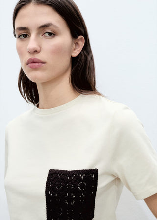 Camiseta Manga Corta con Bolsillo Crochet