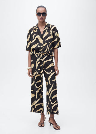 Pantalón Recto con Cinturón Estampado