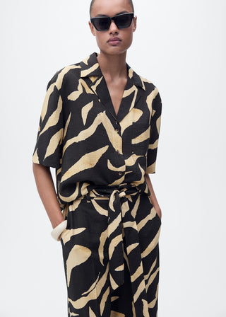 Pantalón Recto con Cinturón Estampado