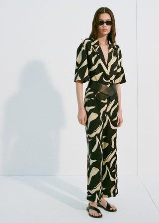 Pantalón Recto con Cinturón Estampado