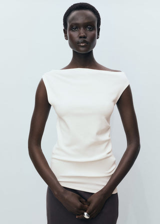 Blusa sin Mangas Corte Asimétrico