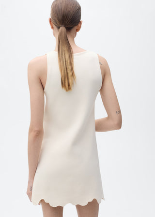 Vestido de Punto con Detalles Calados
