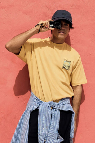 Camiseta Manga Corta con Gráfico
