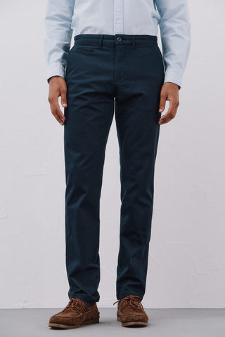 Pantalón Slim Fit con Bolsillos