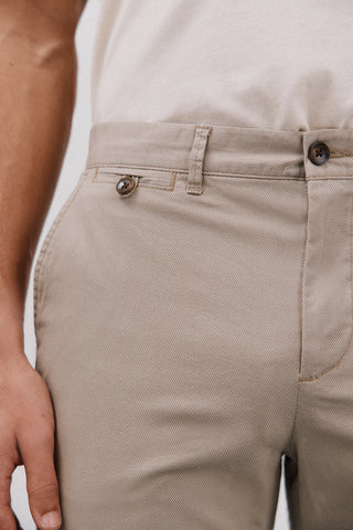 Pantalón Slim Fit con Bolsillos