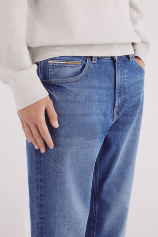 Jeans Slim Fit con Detalle Lavado