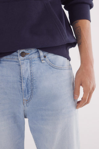 Jeans Slim Fit con Bolsillos