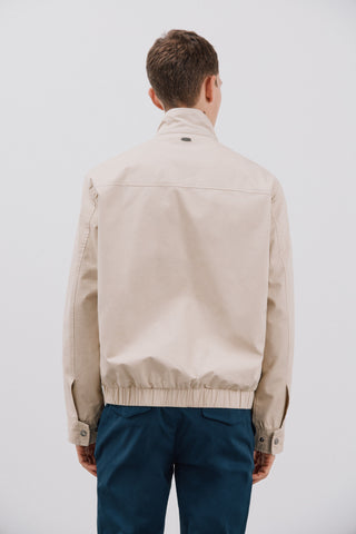 Chaqueta Cuello Alto con Bolsillos