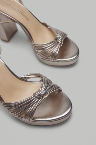 Sandalias con Tiras Cruzadas