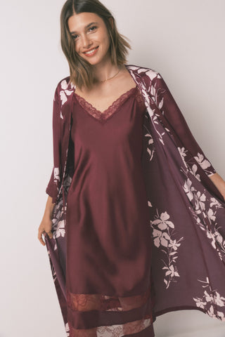 Bata Larga Tipo Kimono Estampado Floral