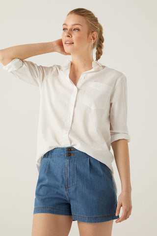 Short Talle Medio con Bolsillos