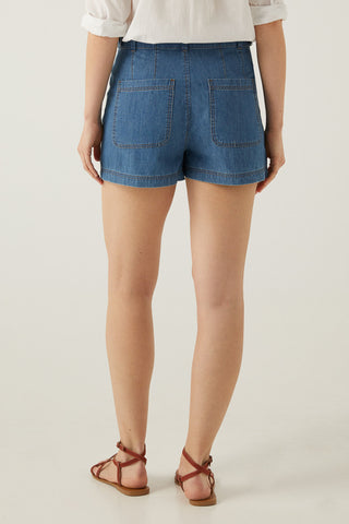 Short Talle Medio con Bolsillos