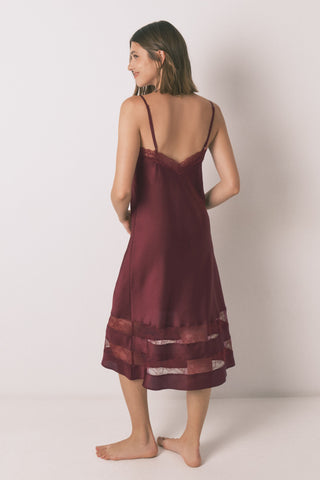 Pijama Satinada de Tirantes con Encaje