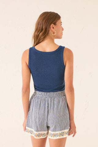 Short con Cintura Elástica Estampado Rayas.