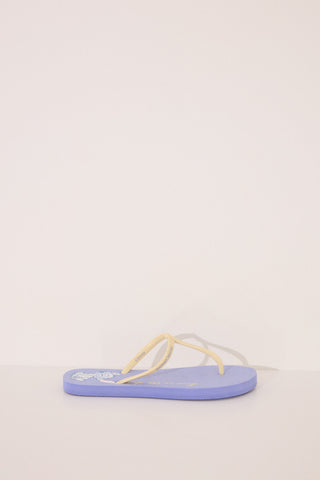 Sandalias con Tiras Colección Lilo & Stitch.