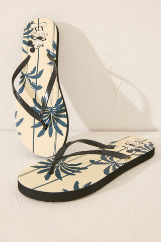 Sandalias Planas Colección Mickey Mouse.