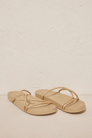 Sandalias con Tiras Cruzadas