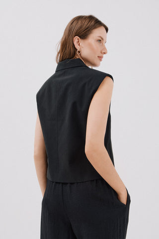 Chaleco Cuello Solapa con Botones.