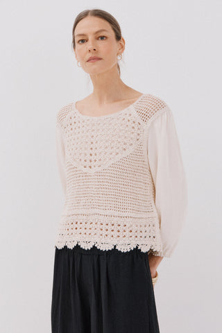 Blusa Manga Larga con Crochet.