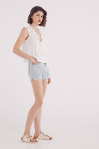 Blusa sin Mangas con Detalle de Encaje