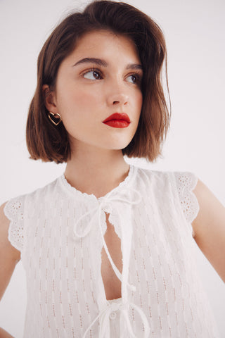 Blusa sin Mangas con Detalle de Encaje