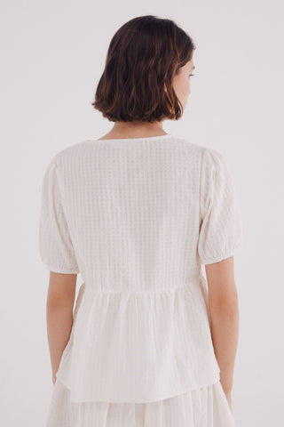 Blusa Manga Corta con Volumen Detalle Bordado