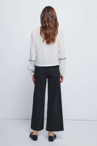 Jeans Talle Alto con Bajo Deshilachado