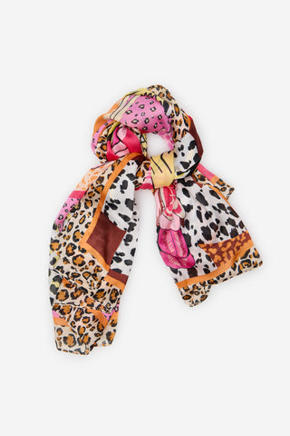 Pañuelo con Estampado Animal Print.