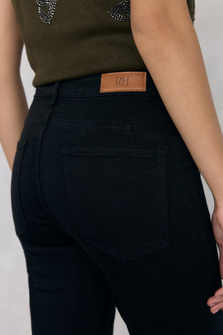 Jeans Push Up con Bolsillos Delanteros