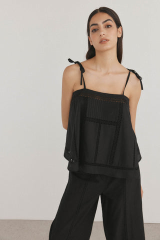 Blusa de Tirantes con Lazos