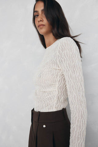 Camiseta Manga Larga con Fruncido.