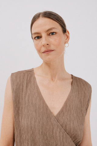 Blusa Asimétrica con Cordón Ajustable