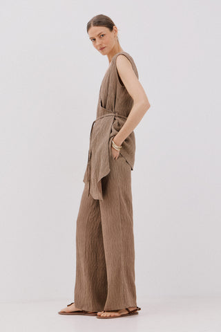 Blusa Asimétrica con Cordón Ajustable