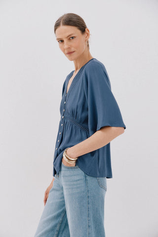 Blusa Manga Corta con Detalle de Volantes