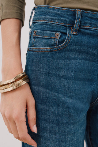 Jeans Mom Talle Medio con Bolsillos