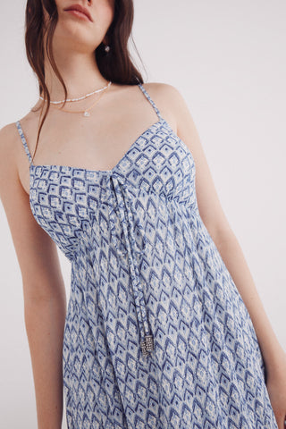 Vestido Midi con Estampado Geométrico.