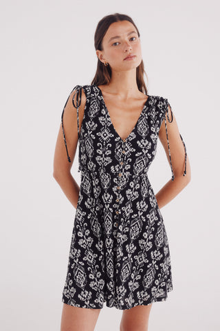 2.T.A.Corto Rib Sm Ikat Negro.