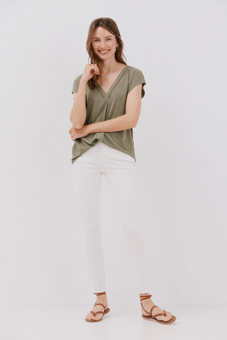 Jeans Crop Talle Medio con Bolsillos