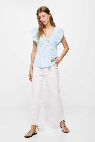 Blusa Peplum con Detalle Volantes.