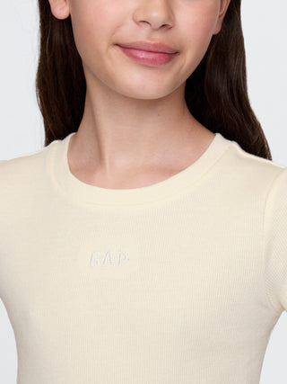 Camisa Manga Corta Ajustada con Logo, Niña