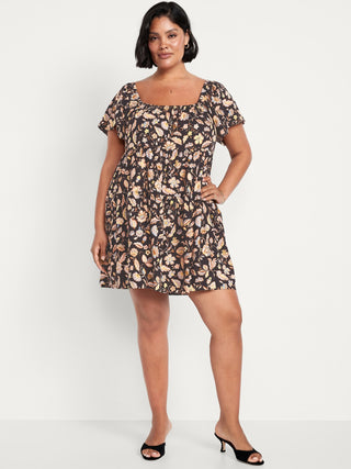 Mini vestido de columpio floral.