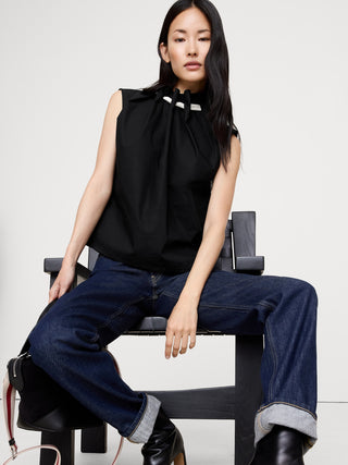 Blusa sin Mangas con Detalle Cuello