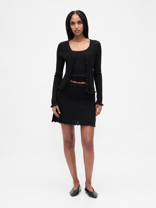 Cárdigan de Botones con Tejido Crochet