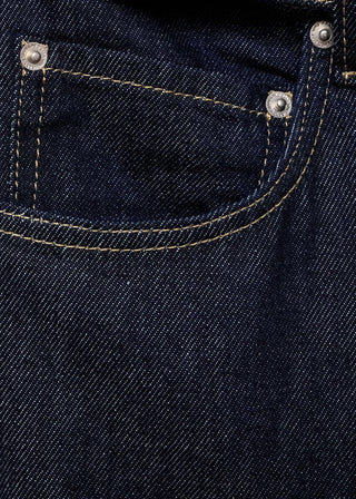Jeans Talle Medio con Cinturón