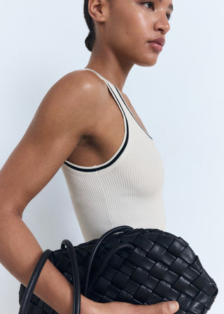 Camiseta de Punto con Detalles en Contraste