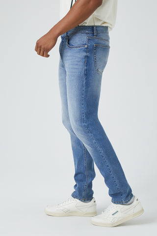 Jeans Elasticos Corte Skinny con Bolsillos