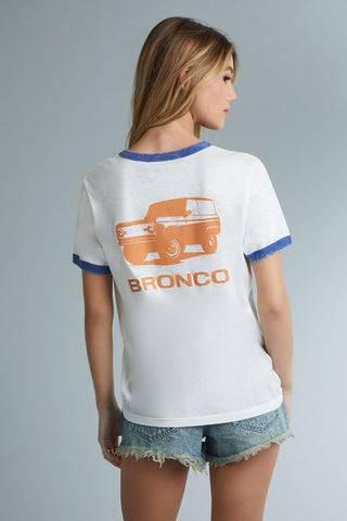 Camiseta Cuello Redondo Ford Bronco x Forever 21