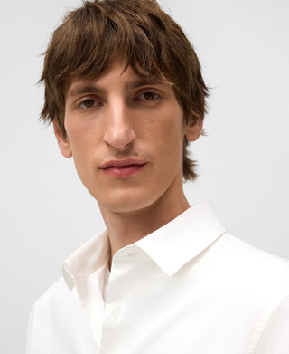 Camisa Slim Fit con Logo Bordado de Algodón